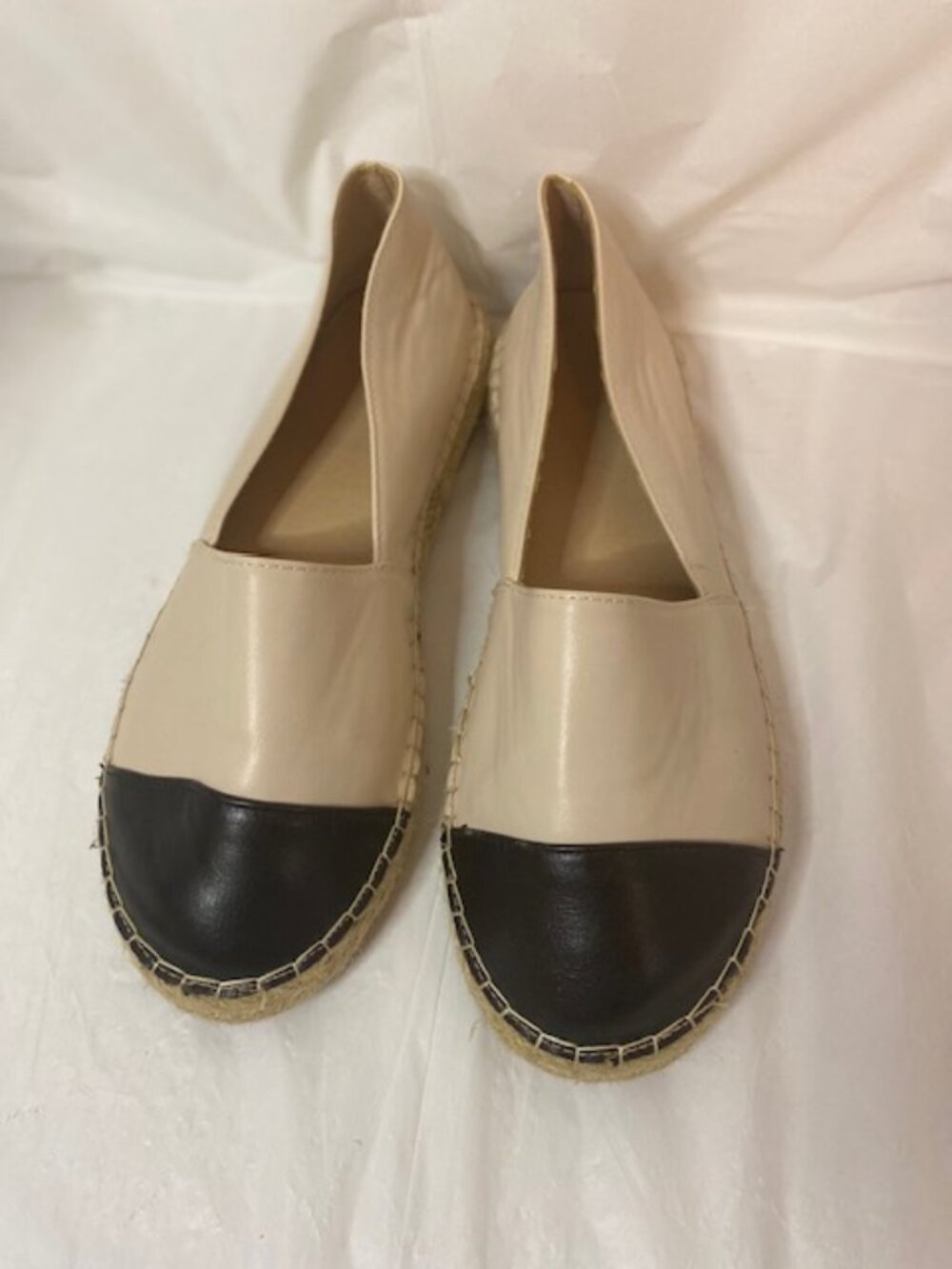 SHU SHOP Espadrille Flats Beige/Black Leather Colorblock Slip On Loafers, size 7